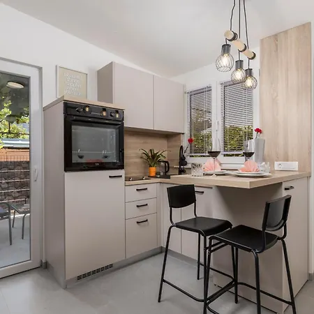 Pia Maria Zamet Apartman Fiume