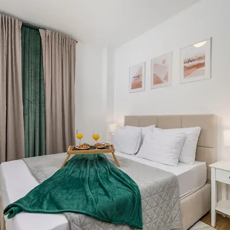 Pia Maria Zamet Lejlighed *